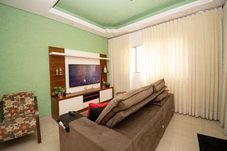 Sala de casa à venda com 4 quartos, 294m² em Colonial, Contagem