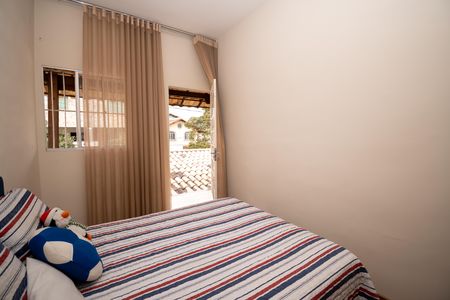 Casa à venda com 294m², 4 quartos e 10 vagas Casa à venda com 294m², 4 quartos e 10 vagasQuarto 2
