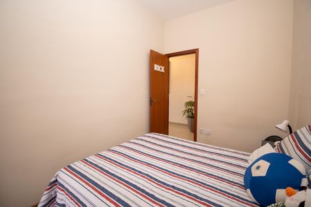 Casa à venda com 294m², 4 quartos e 10 vagas Casa à venda com 294m², 4 quartos e 10 vagasQuarto 2