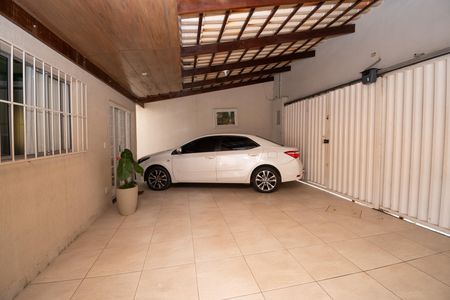 Casa à venda com 294m², 4 quartos e 10 vagas Casa à venda com 294m², 4 quartos e 10 vagasGaragem