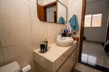 Casa à venda com 294m², 4 quartos e 10 vagas Casa à venda com 294m², 4 quartos e 10 vagasBanheiro