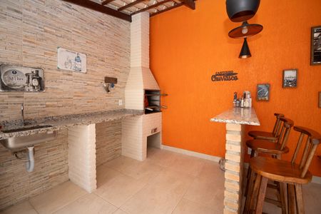 Casa à venda com 294m², 4 quartos e 10 vagas Casa à venda com 294m², 4 quartos e 10 vagasÁrea gourmet