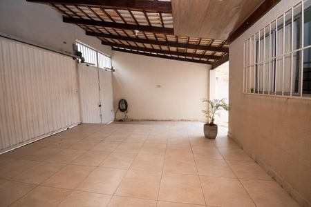 Casa à venda com 294m², 4 quartos e 10 vagas Casa à venda com 294m², 4 quartos e 10 vagasGaragem