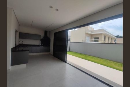 Casa à venda com 226m², 3 quartos e 4 vagas