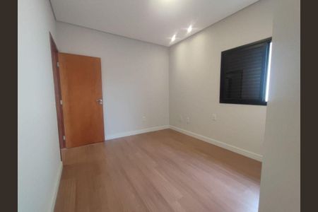 Casa à venda com 3 quartos, 226m² em Pinheiro, Valinhos