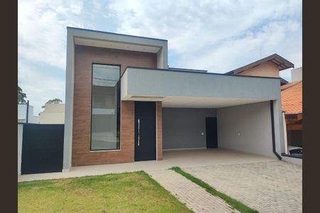 Casa à venda com 226m², 3 quartos e 4 vagas