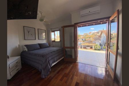 Casa à venda com 280m², 3 quartos e 4 vagas