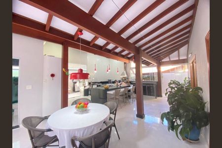 Casa à venda com 280m², 3 quartos e 4 vagas