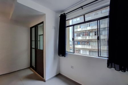 Sala de kitnet/studio para alugar com 1 quarto, 29m² em Liberdade, São Paulo