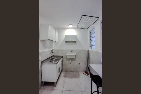 Studio para alugar com 29m², 1 quarto e sem vaga Studio para alugar com 29m², 1 quarto e sem vagaCozinha e Área de Serviço