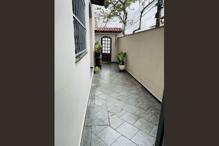 Casa à venda com 3 quartos, 250m² em Jardim Las Vegas, Santo André