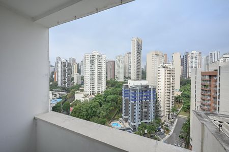 Apartamento à venda com 160m², 3 quartos e 3 vagasVaranda da Suíte 