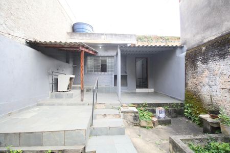 Casa para alugar com 60m², 1 quarto e sem vagaQuintal