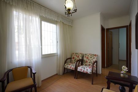 Sala de apartamento para alugar com 2 quartos, 51m² em Passo D’areia, Porto Alegre