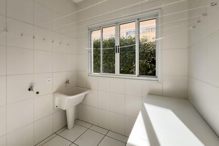 Casa de condomínio para alugar com 305m², 4 quartos e 5 vagasÁrea de Serviço