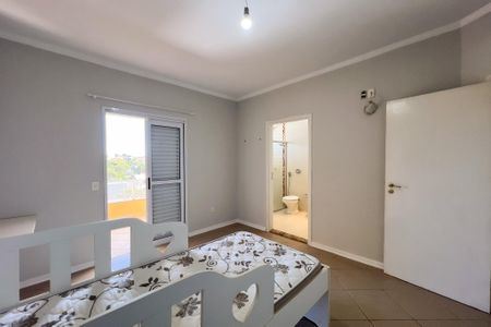 Casa de condomínio para alugar com 305m², 4 quartos e 5 vagasSuíte 2