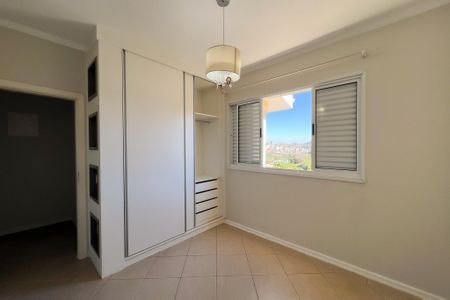 Casa de condomínio para alugar com 305m², 4 quartos e 5 vagasQuarto 3
