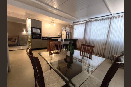 Apartamento à venda com 264m², 4 quartos e 3 vagasVaranda