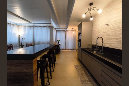 Apartamento à venda com 264m², 4 quartos e 3 vagasCozinha