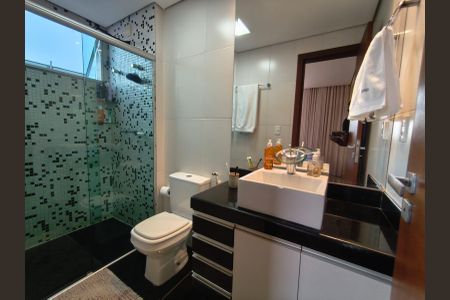 Apartamento à venda com 264m², 4 quartos e 3 vagasBanheiro 