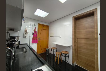 Apartamento à venda com 264m², 4 quartos e 3 vagasCozinha
