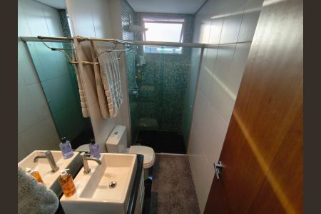 Apartamento à venda com 264m², 4 quartos e 3 vagasBanheiro 