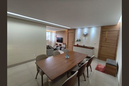 Apartamento à venda com 264m², 4 quartos e 3 vagasSala de Jantar