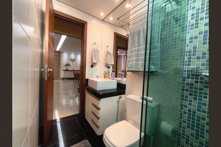 Apartamento à venda com 264m², 4 quartos e 3 vagasBanheiro 1