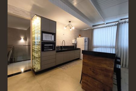 Apartamento à venda com 264m², 4 quartos e 3 vagasCozinha
