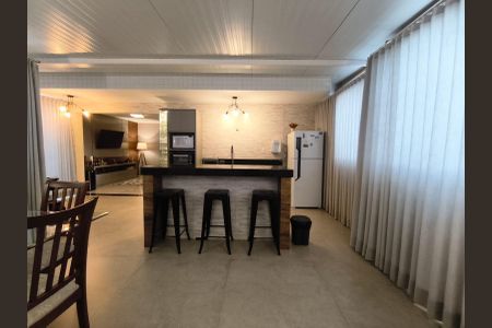 Apartamento à venda com 264m², 4 quartos e 3 vagasCozinha