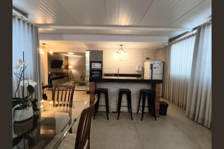 Apartamento à venda com 264m², 4 quartos e 3 vagasCozinha