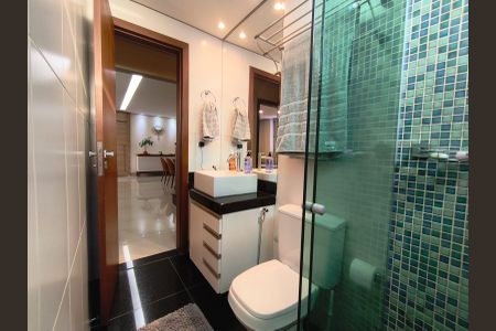 Apartamento à venda com 264m², 4 quartos e 3 vagasBanheiro 