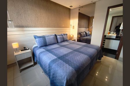 Apartamento à venda com 264m², 4 quartos e 3 vagasQuarto 4