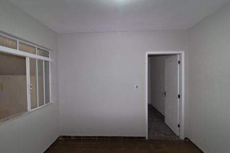 Sala de casa para alugar com 2 quartos, 70m² em São Rafael, São Paulo