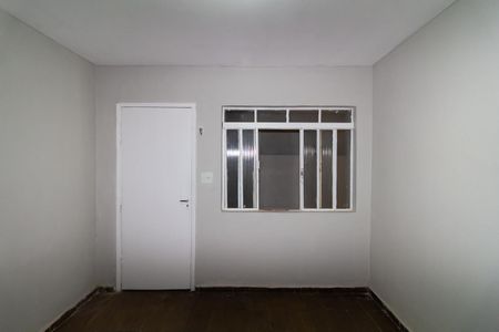 Sala de casa para alugar com 2 quartos, 70m² em São Rafael, São Paulo