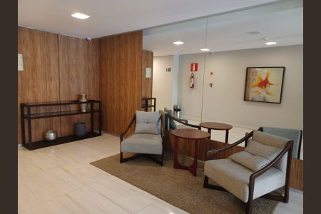 Apartamento à venda com 74m², 3 quartos e 2 vagas Apartamento à venda com 74m², 3 quartos e 2 vagasHall de entrada