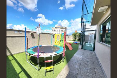 Apartamento à venda com 74m², 3 quartos e 2 vagas Apartamento à venda com 74m², 3 quartos e 2 vagasPlayground
