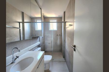 Banheiro da Suíte de apartamento à venda com 3 quartos, 86m² em Vila Paris, Belo Horizonte