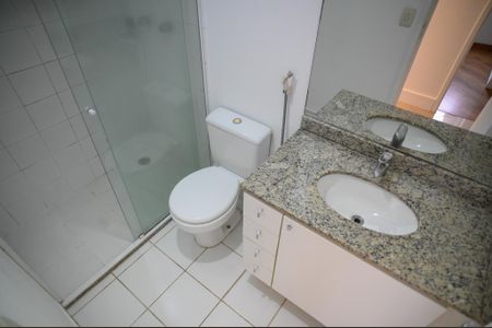 Apartamento à venda com 52m², 2 quartos e 1 vaga Apartamento à venda com 52m², 2 quartos e 1 vagaBanheiro