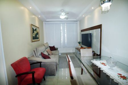 Apartamento à venda com 70m², 2 quartos e 1 vagaSala