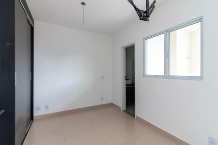 Apartamento para alugar com 25m², 1 quarto e 1 vagaSala e Quarto
