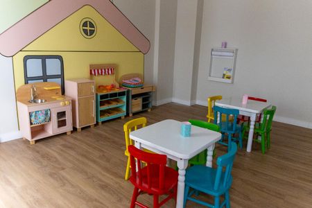 Studio para alugar com 25m², 1 quarto e 1 vaga Studio para alugar com 25m², 1 quarto e 1 vagaÁrea comum - Brinquedoteca