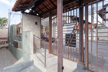 Casa de condomínio à venda com 80m², 3 quartos e 1 vagaEntrada