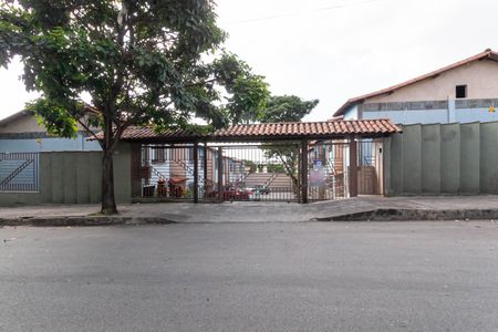 Casa de condomínio à venda com 80m², 3 quartos e 1 vagaFachada