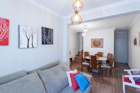 Casa de condomínio à venda com 80m², 3 quartos e 1 vagaSala