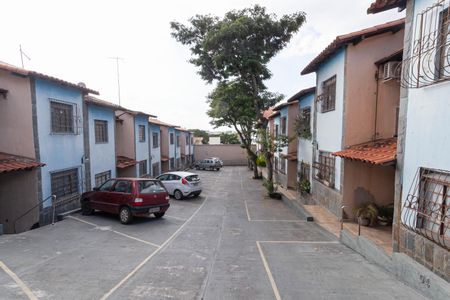 Casa de condomínio à venda com 80m², 3 quartos e 1 vagaEntrada