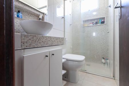 Casa de condomínio à venda com 80m², 3 quartos e 1 vagaBanheiro social 