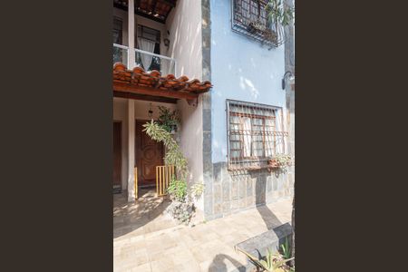Casa de condomínio à venda com 80m², 3 quartos e 1 vagaFachada