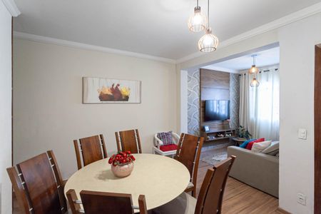 Casa de condomínio à venda com 80m², 3 quartos e 1 vagaSala