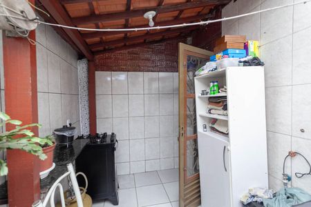 Casa de condomínio à venda com 80m², 3 quartos e 1 vagaÁrea externa